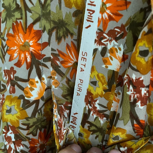 Silk designer dress - Picture 4 of 4